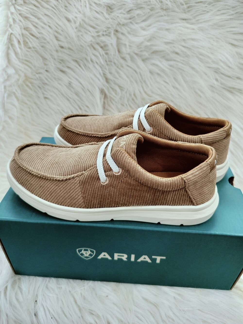 5673) Ariat Hilo Kid's Midway Casual Alid On Shoes Tan Corduroy Size US 3/EU 34